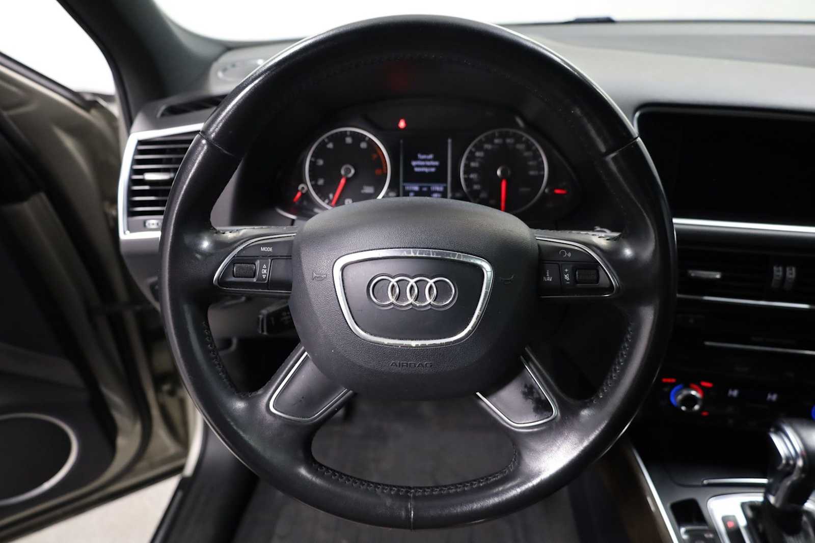 Thumbnail: 2014 Audi Q5 - 23