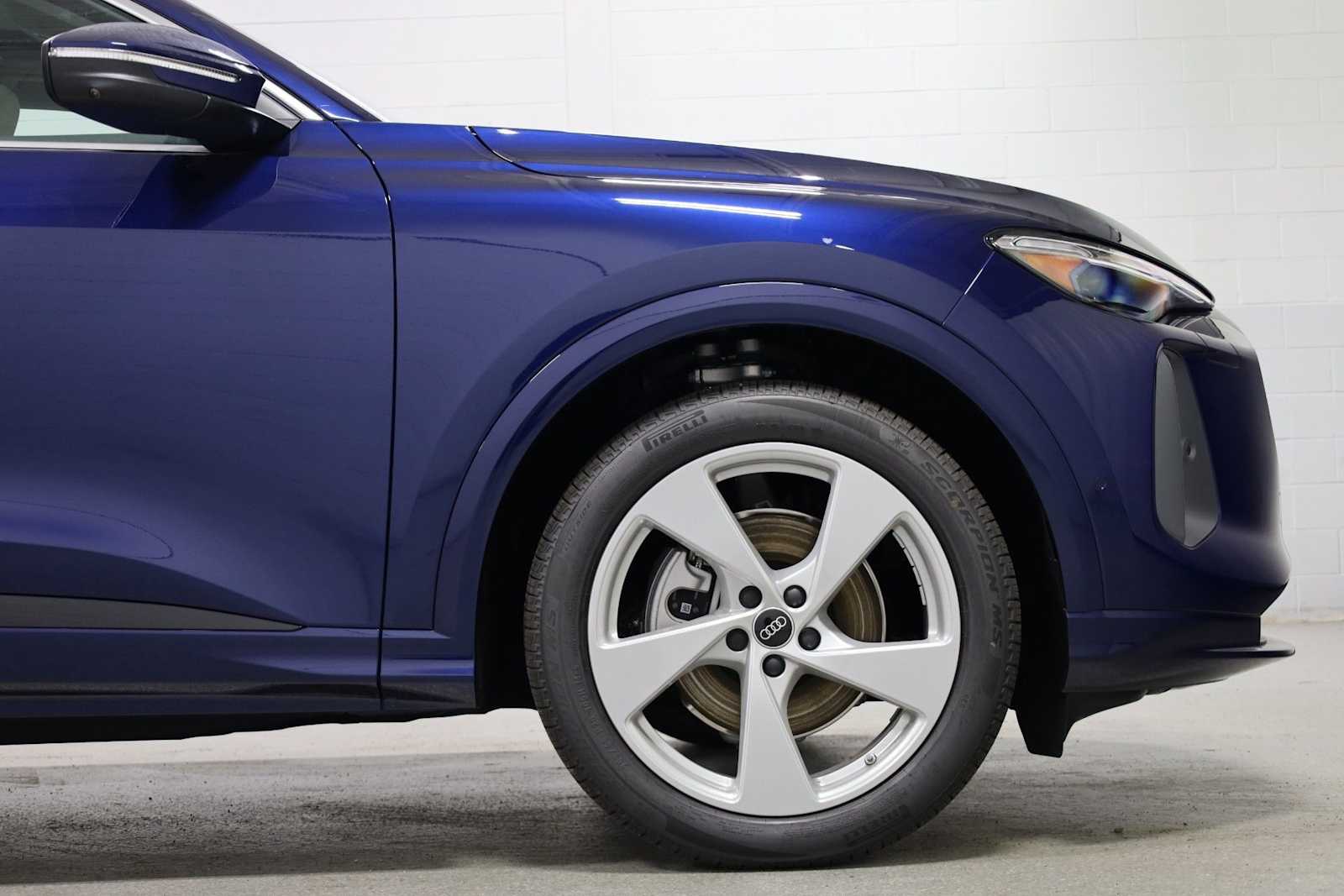 Thumbnail: 2026 Audi Q5 - 11