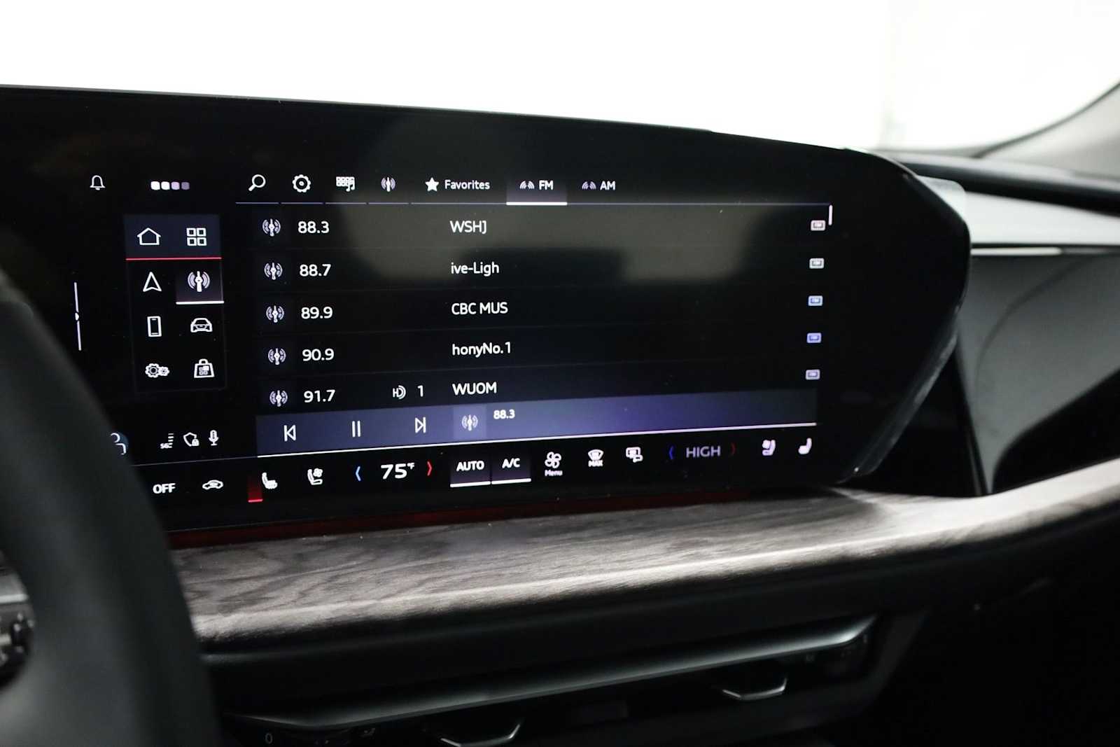 Thumbnail: 2025 Audi Q5 - 31