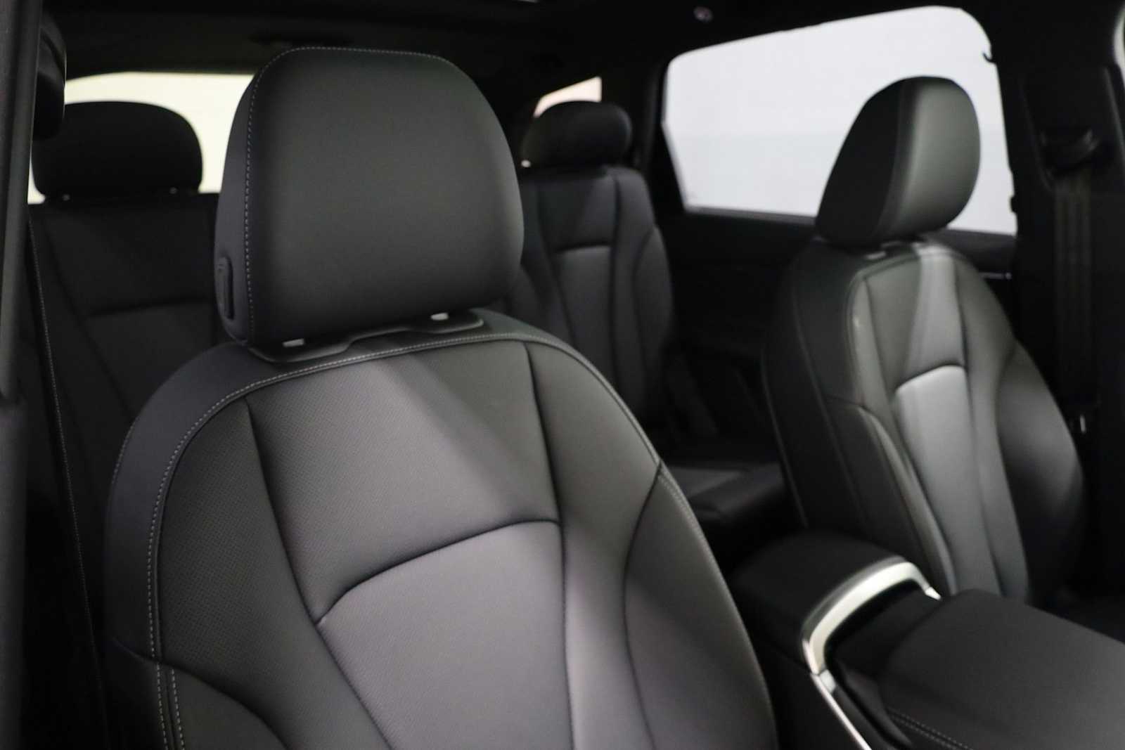 Thumbnail: 2026 Audi Q7 - 21