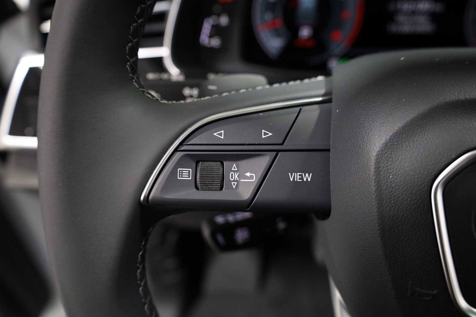 Thumbnail: 2026 Audi Q8 - 25