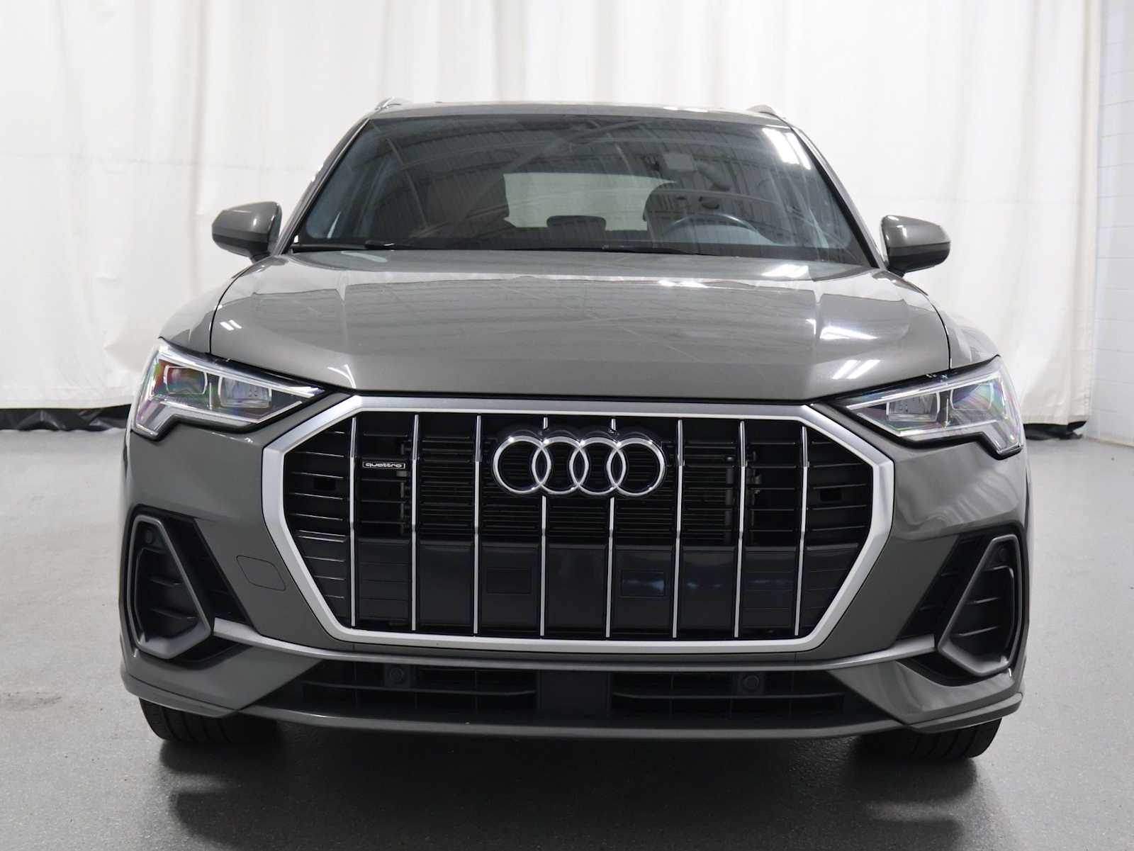Thumbnail: 2023 Audi Q3 - 14