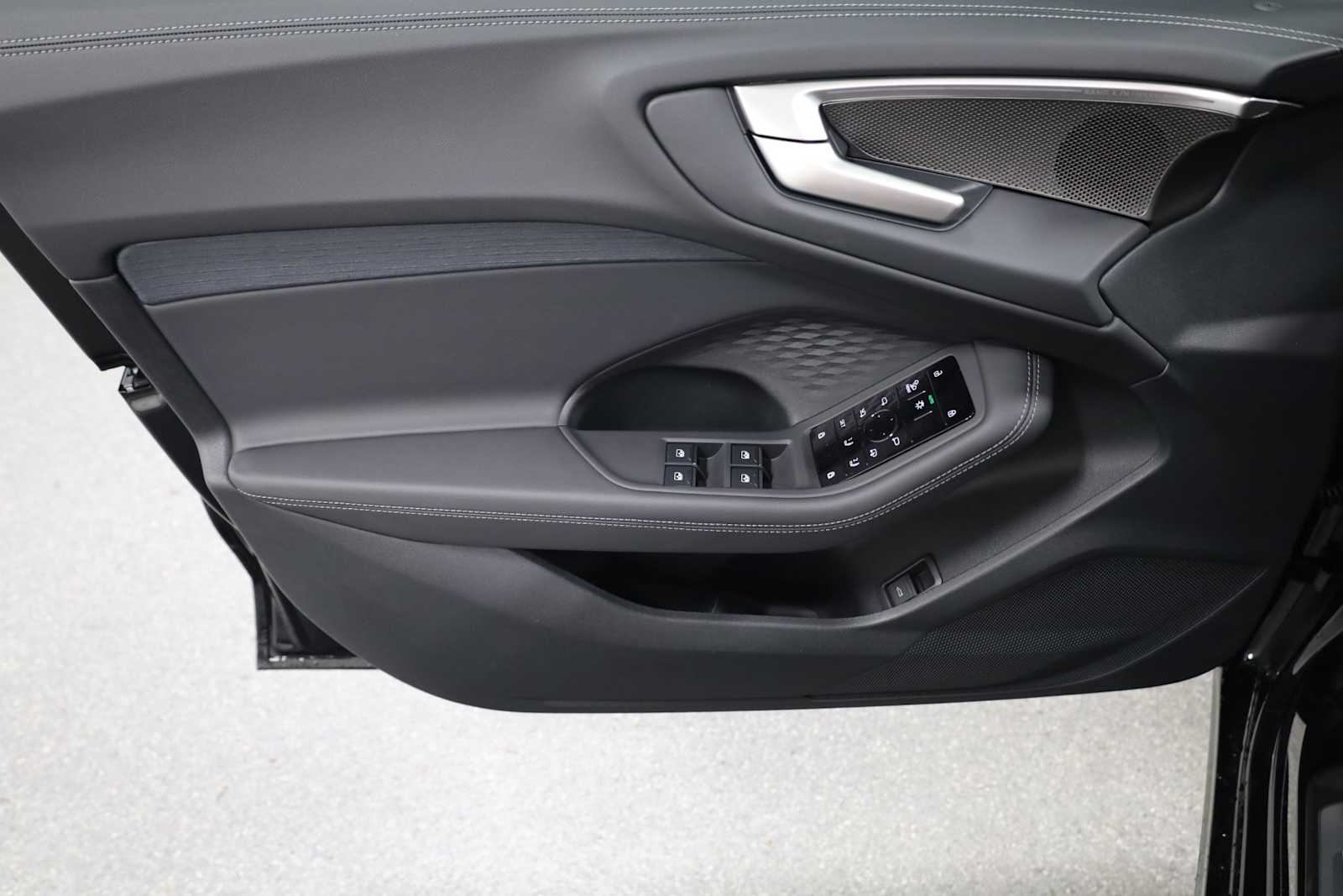 Thumbnail: 2025 Audi A5 - 16