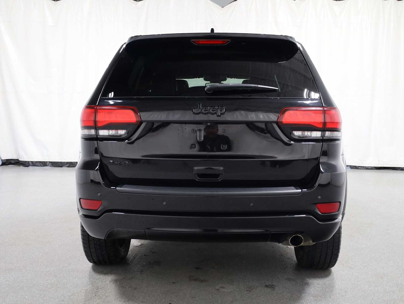 Thumbnail: 2019 Jeep Grand Cherokee - 7