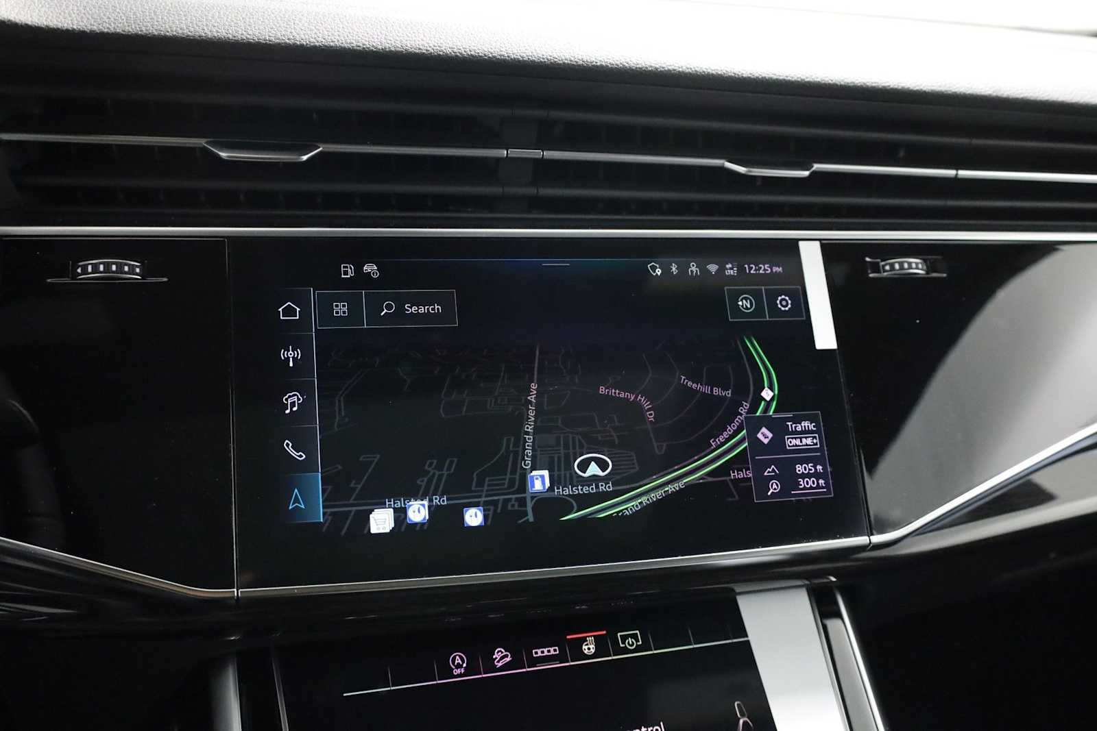 Thumbnail: 2026 Audi Q8 - 32