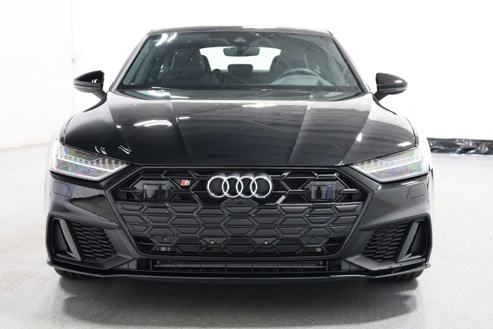 Thumbnail: 2025 Audi S7 - 6