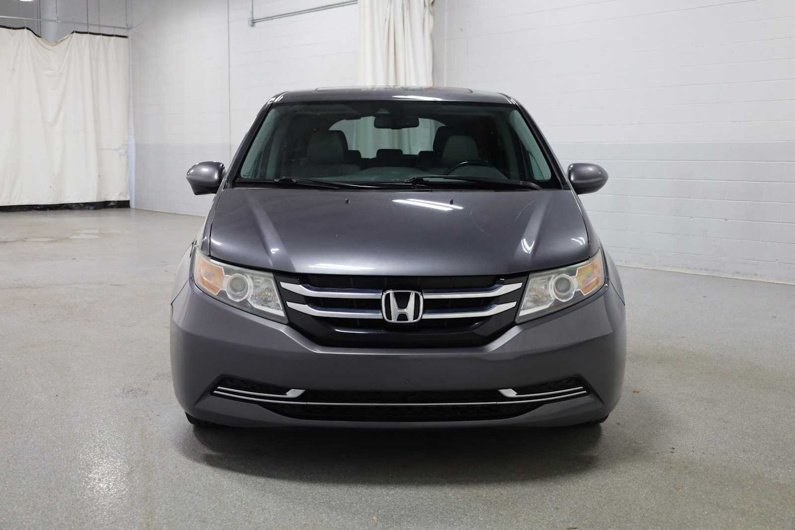 Thumbnail: 2015 Honda Odyssey - 14