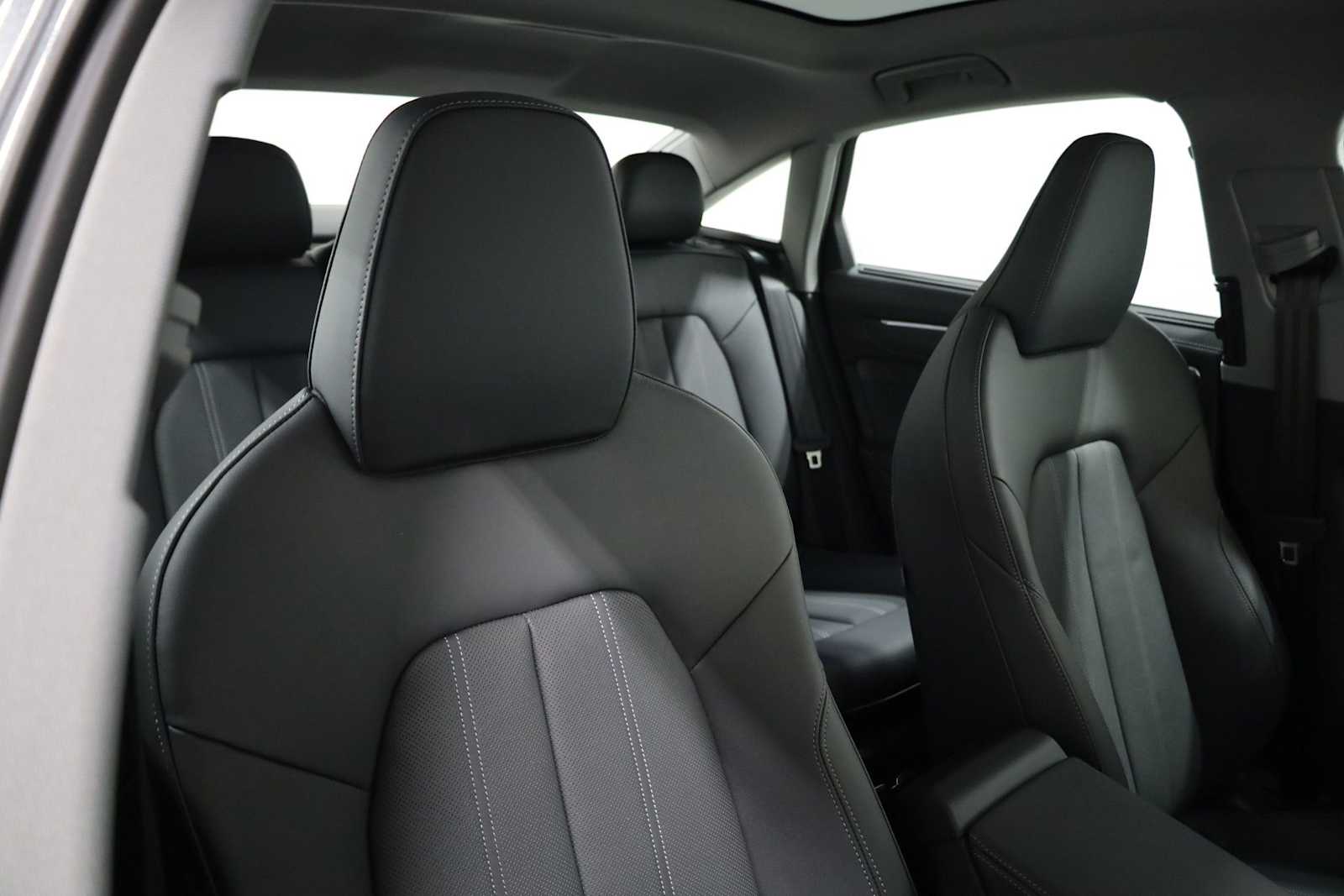 Thumbnail: 2026 Audi A6 - 21