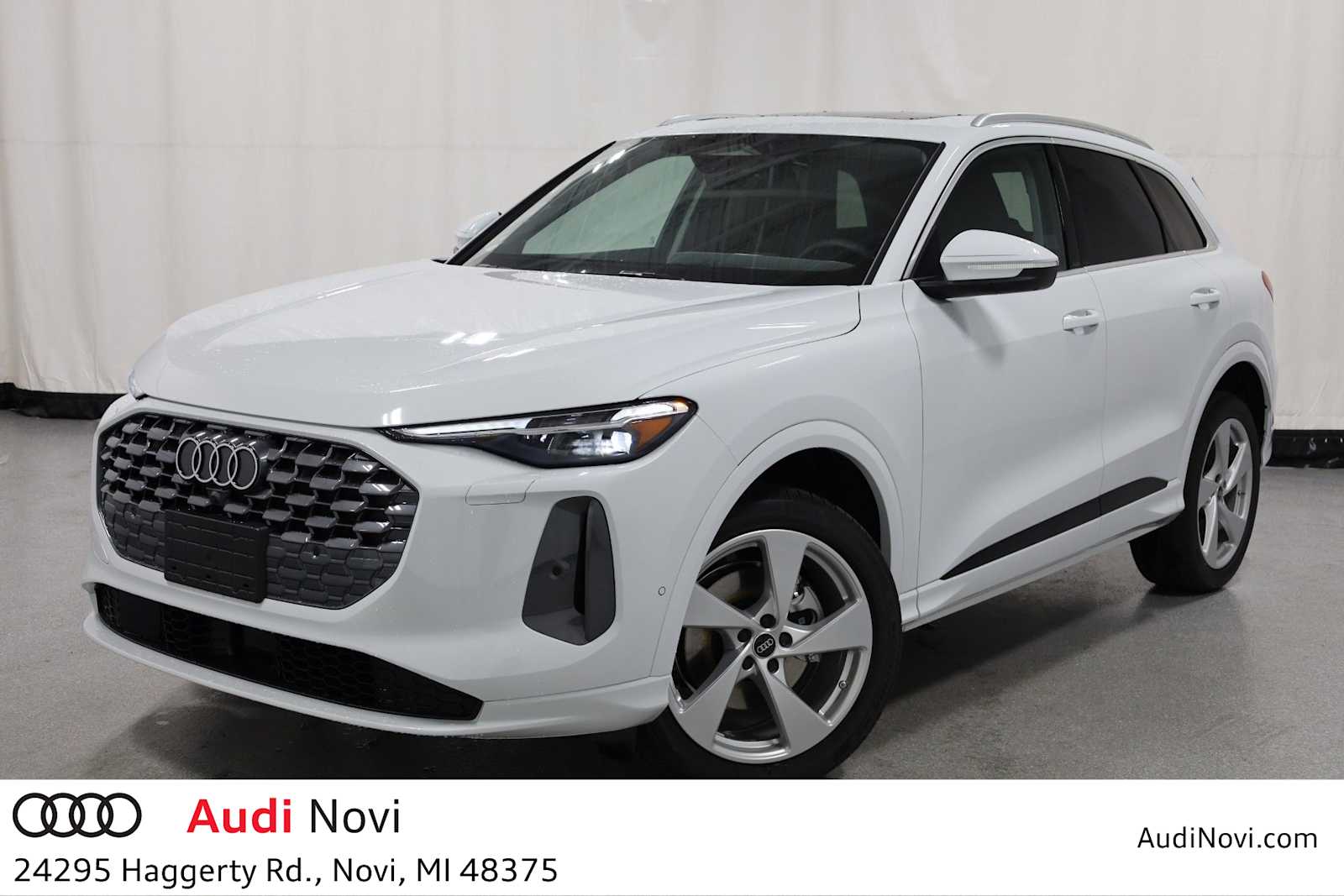 Thumbnail: 2025 Audi Q5 - 1