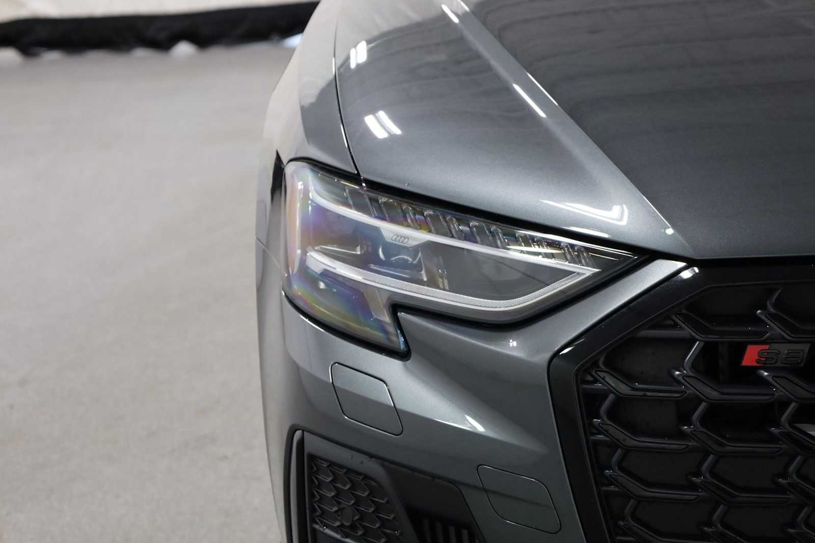 Thumbnail: 2025 Audi S8 - 15