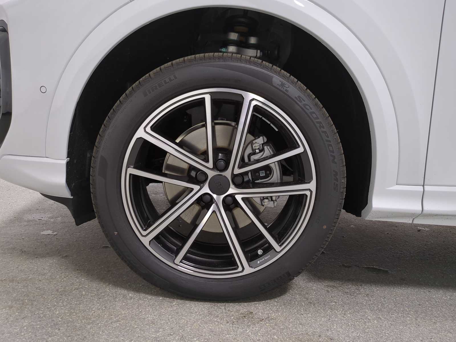 Thumbnail: 2026 Audi Q5 - 38