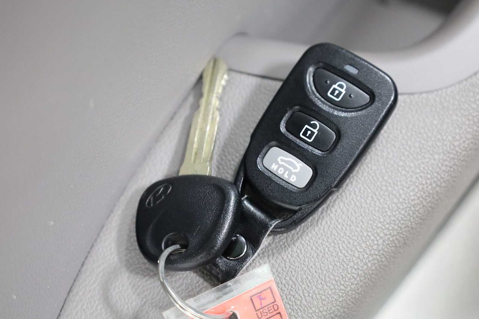 Thumbnail: 2020 Hyundai Elantra - 38