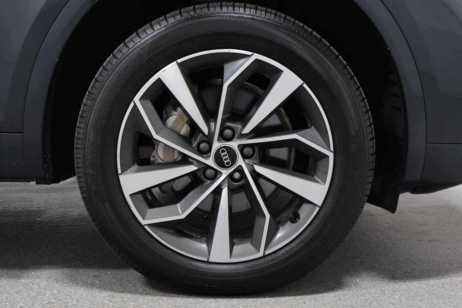 Thumbnail: 2021 Audi Q5 - 12