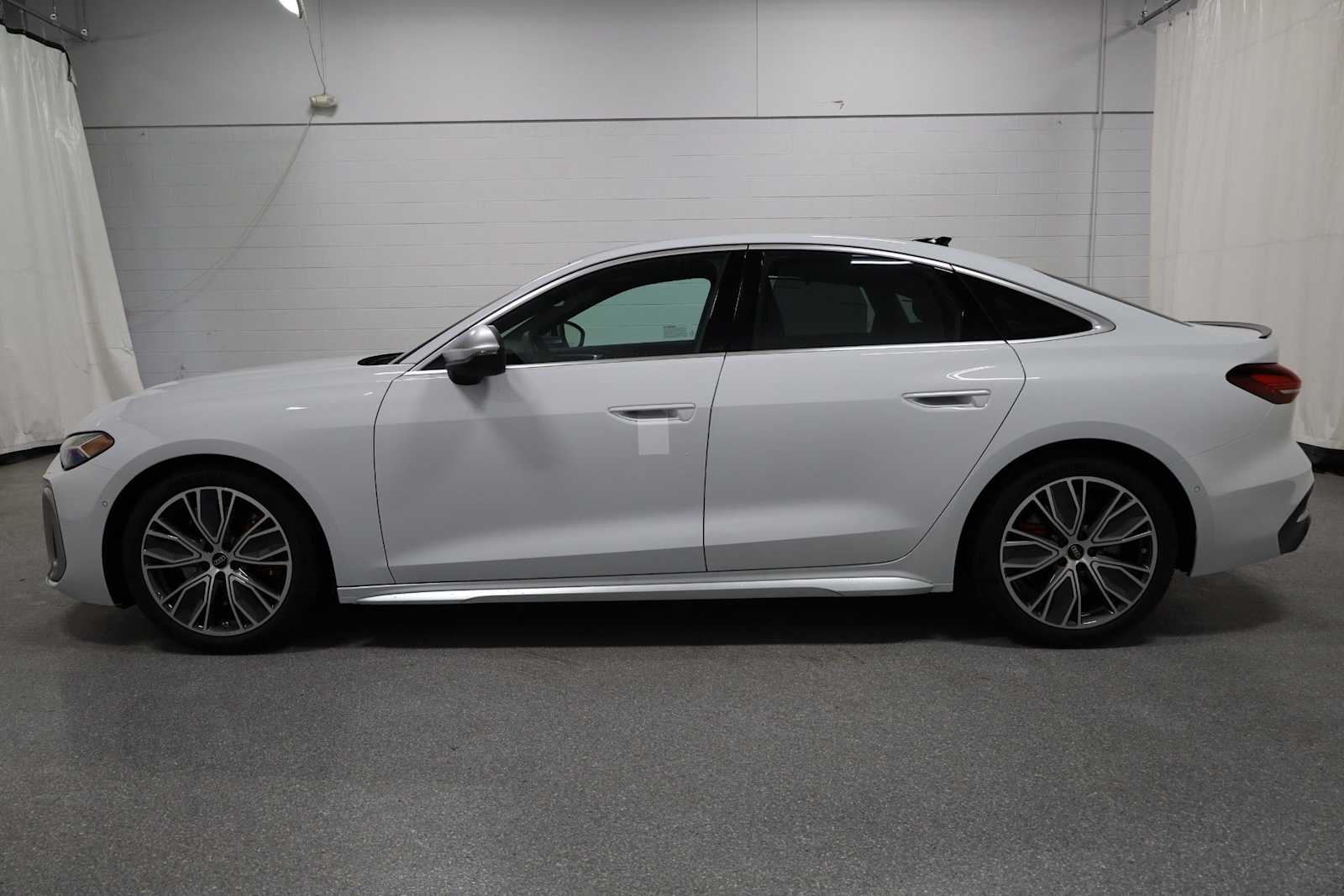 Thumbnail: 2025 Audi S5 - 2