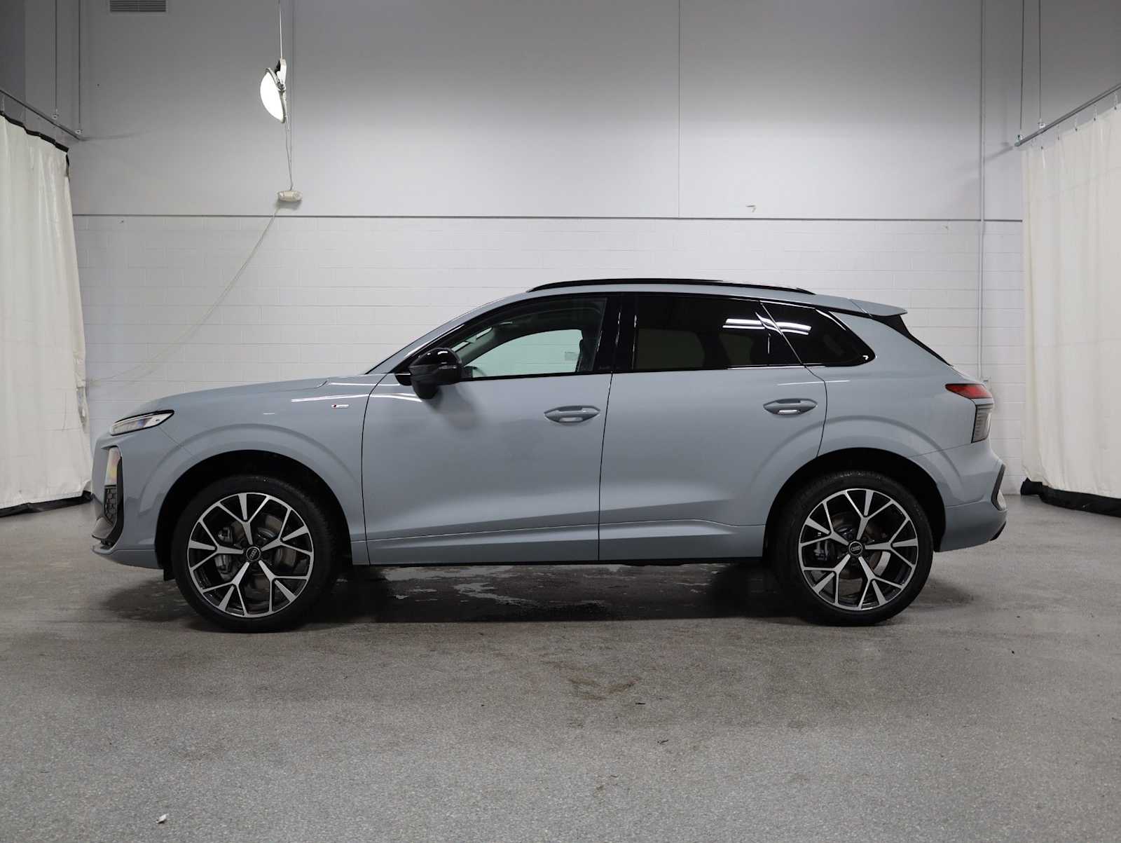 Thumbnail: 2026 Audi Q3 - 2