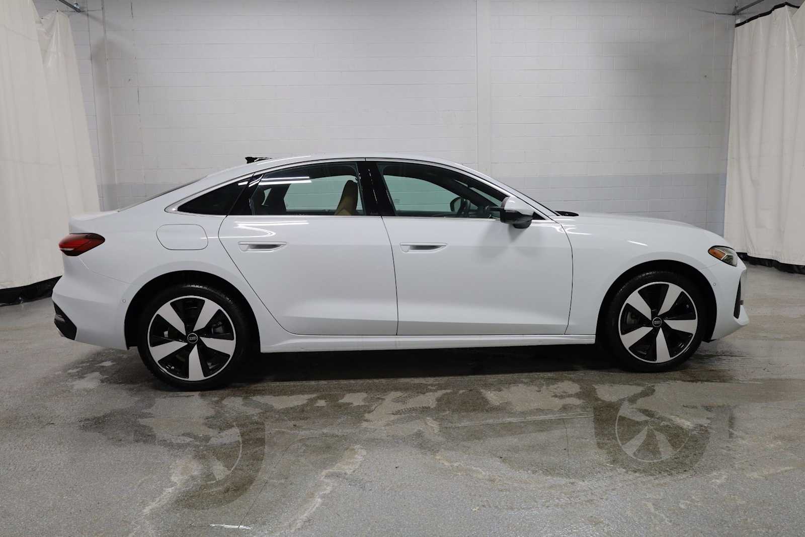 Thumbnail: 2025 Audi A5 - 10