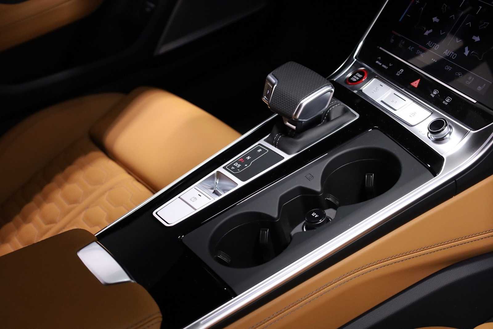 Thumbnail: 2026 Audi RS 6 - 20