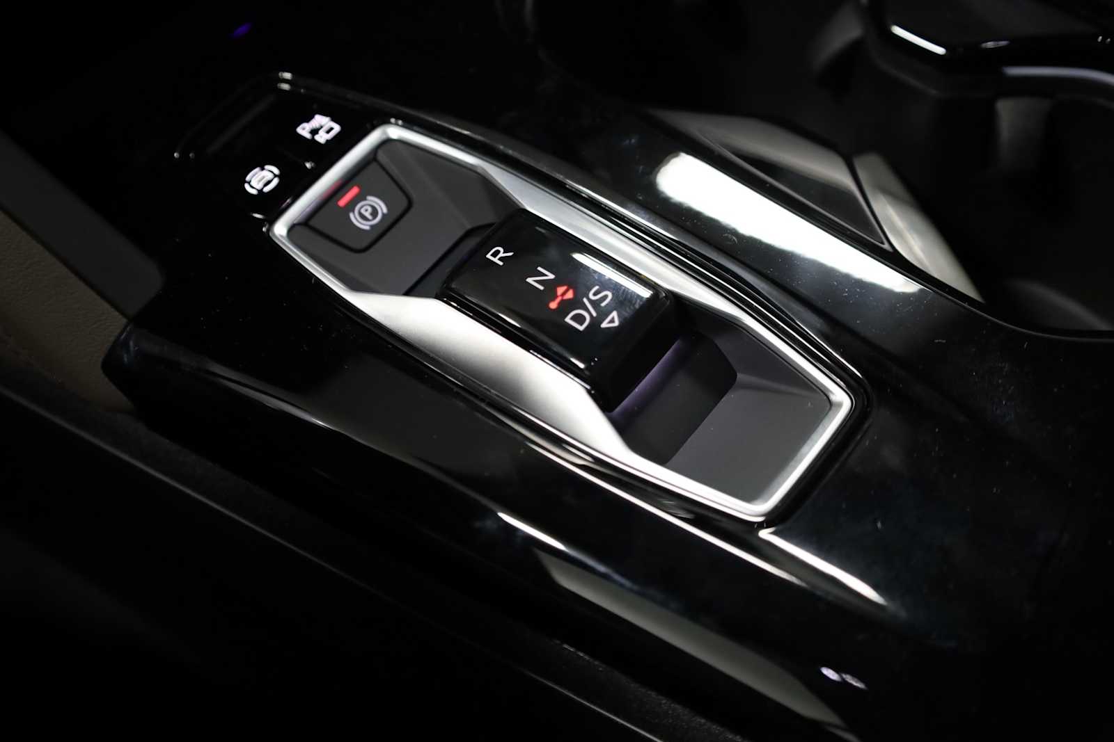 Thumbnail: 2025 Audi Q5 - 29