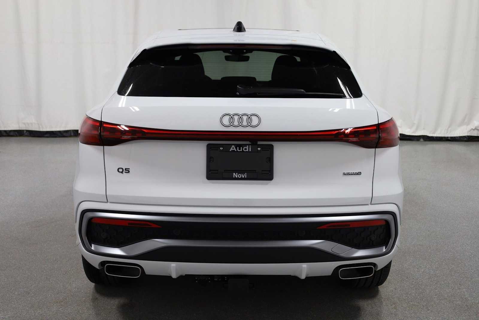 Thumbnail: 2025 Audi Q5 - 7