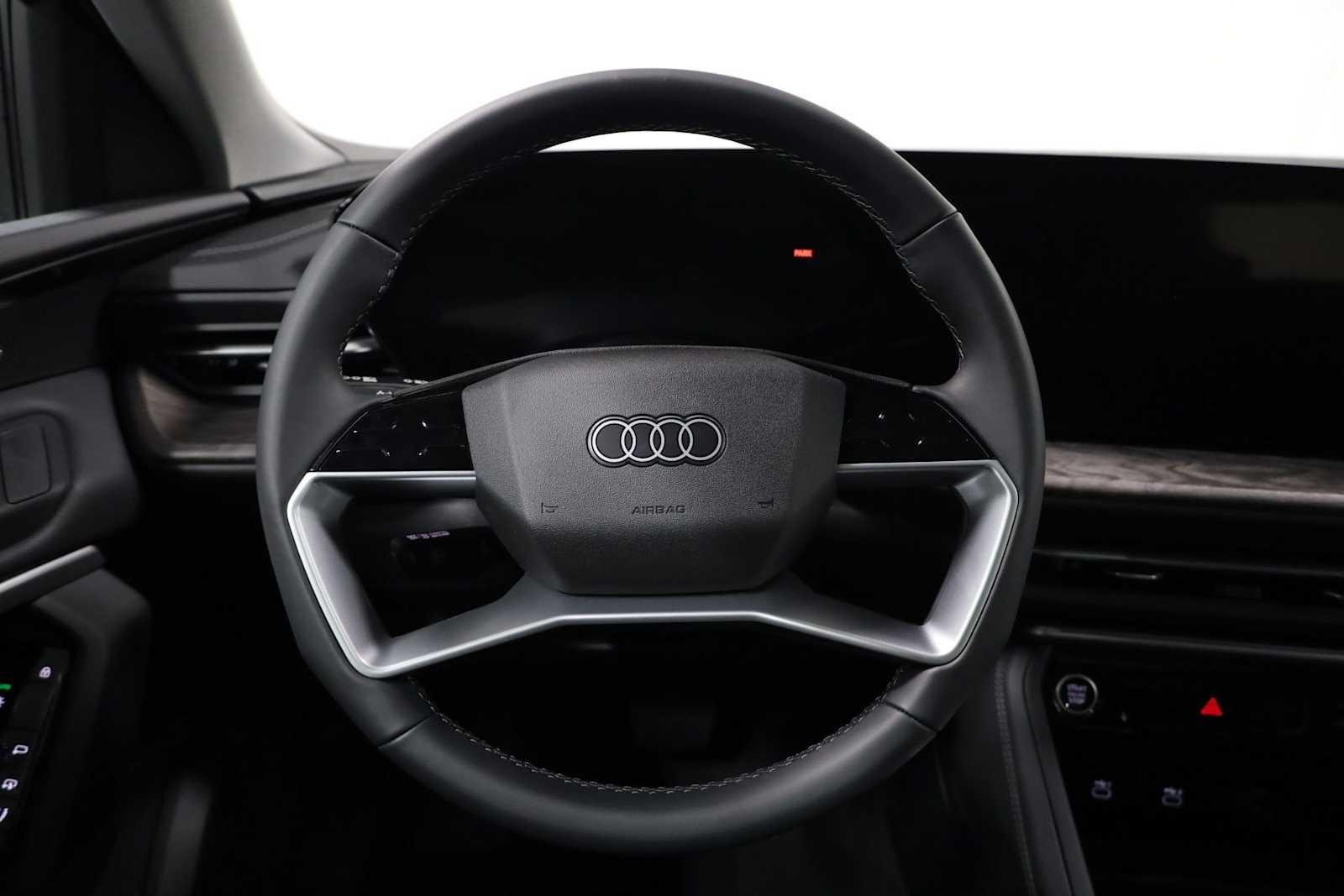 Thumbnail: 2025 Audi Q5 - 22