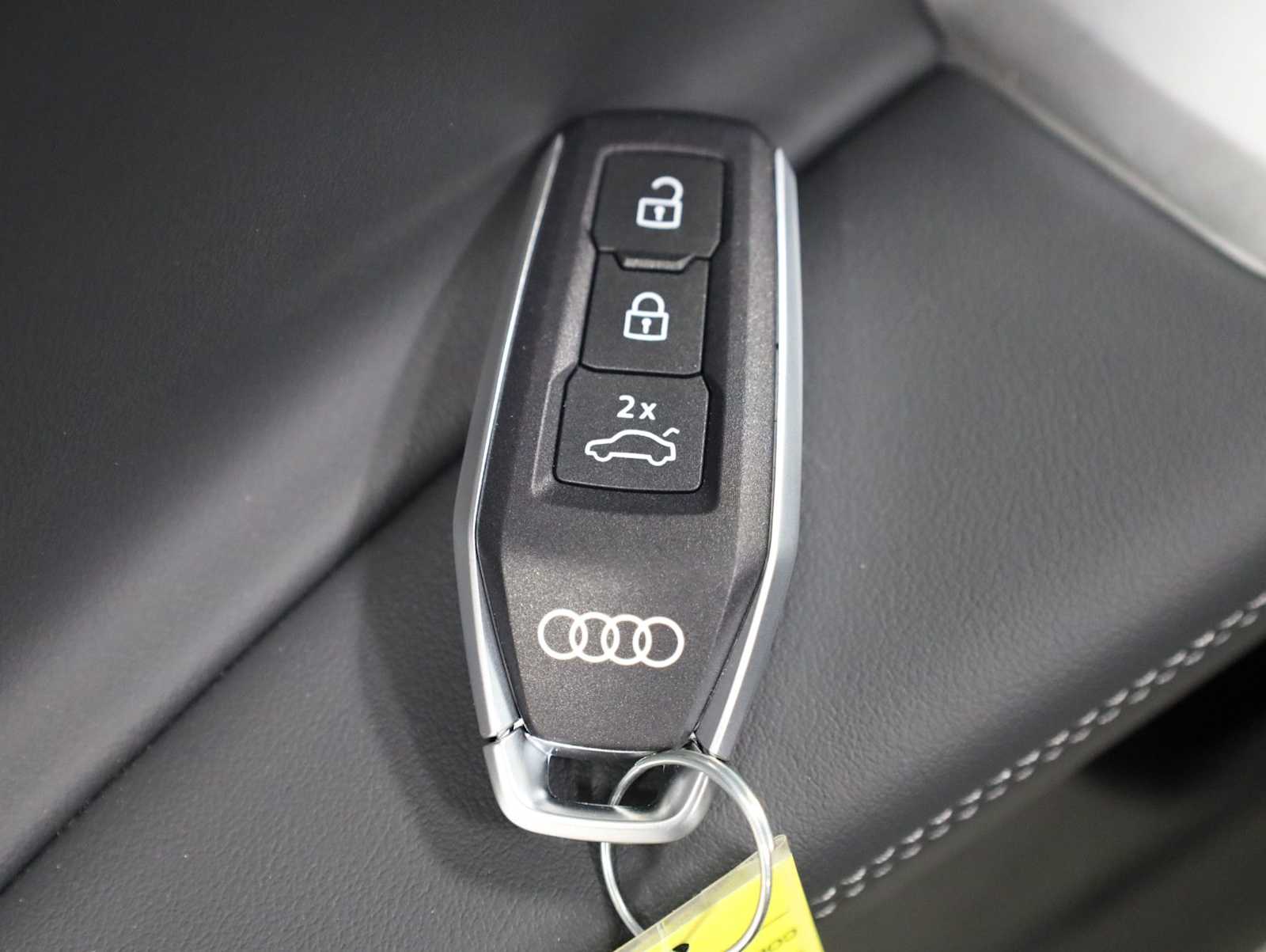 Thumbnail: 2026 Audi Q5 - 40