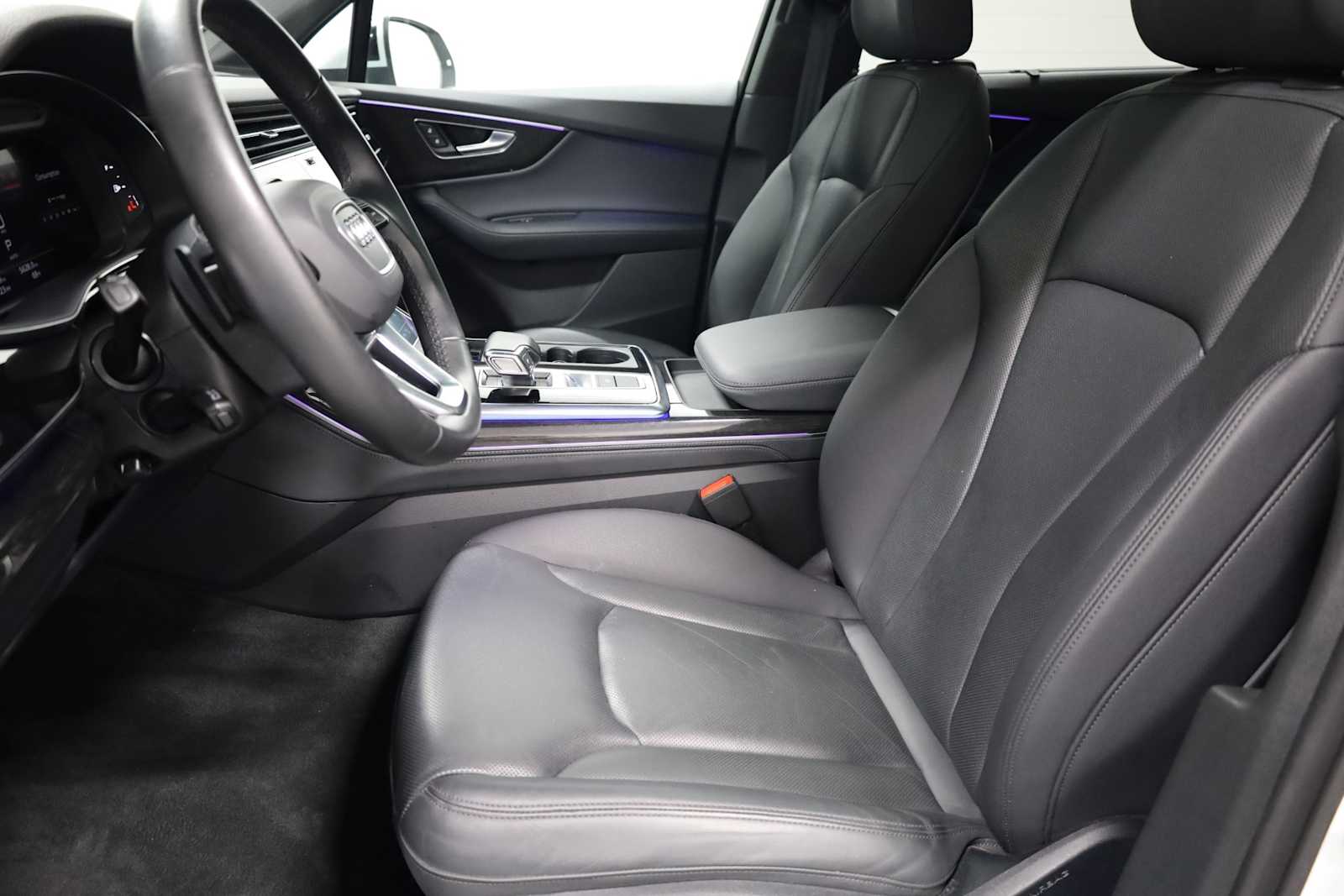 2022 Audi Q7 55 Premium Plus photo 3