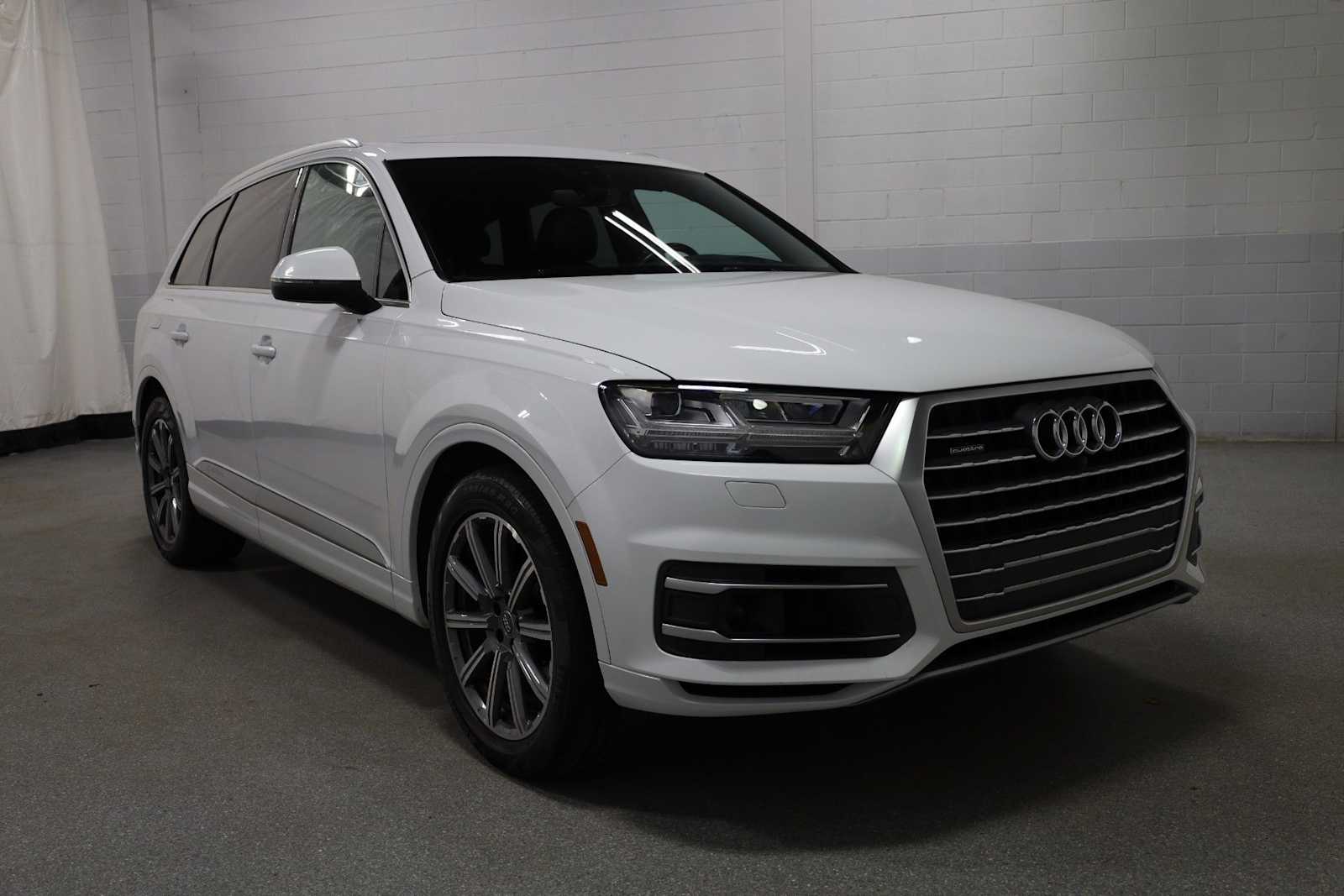 Thumbnail: 2018 Audi Q7 - 13