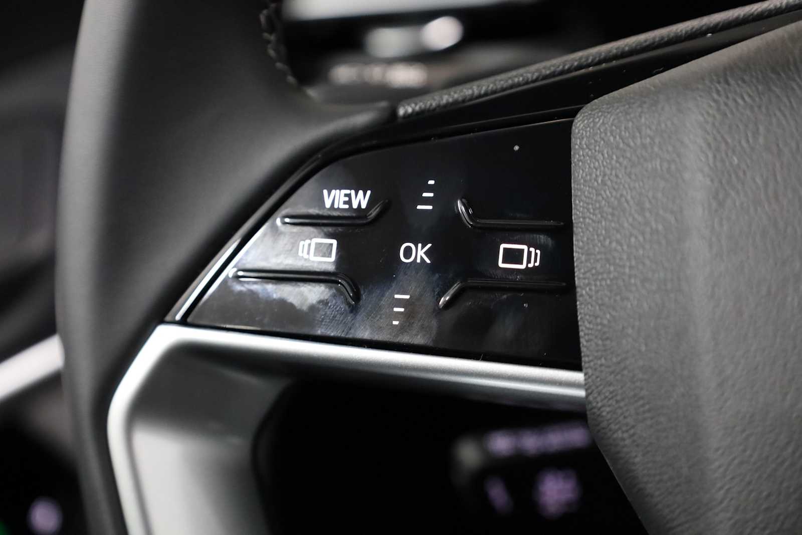 Thumbnail: 2025 Audi Q5 - 23