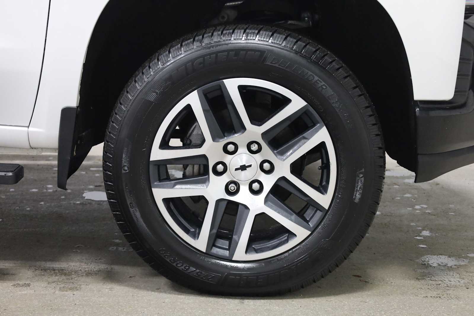 Thumbnail: 2019 Chevrolet Silverado 1500 - 12