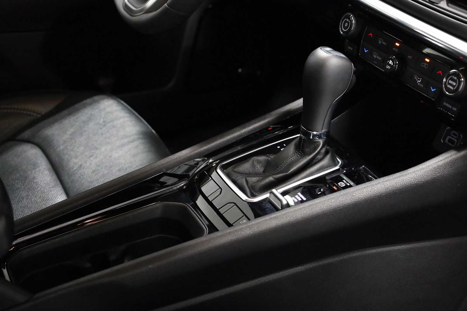 Thumbnail: 2023 Jeep Compass - 20