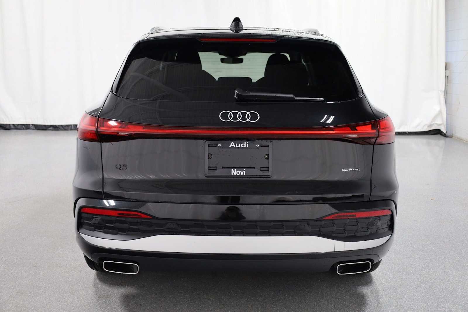 Thumbnail: 2025 Audi Q5 - 7