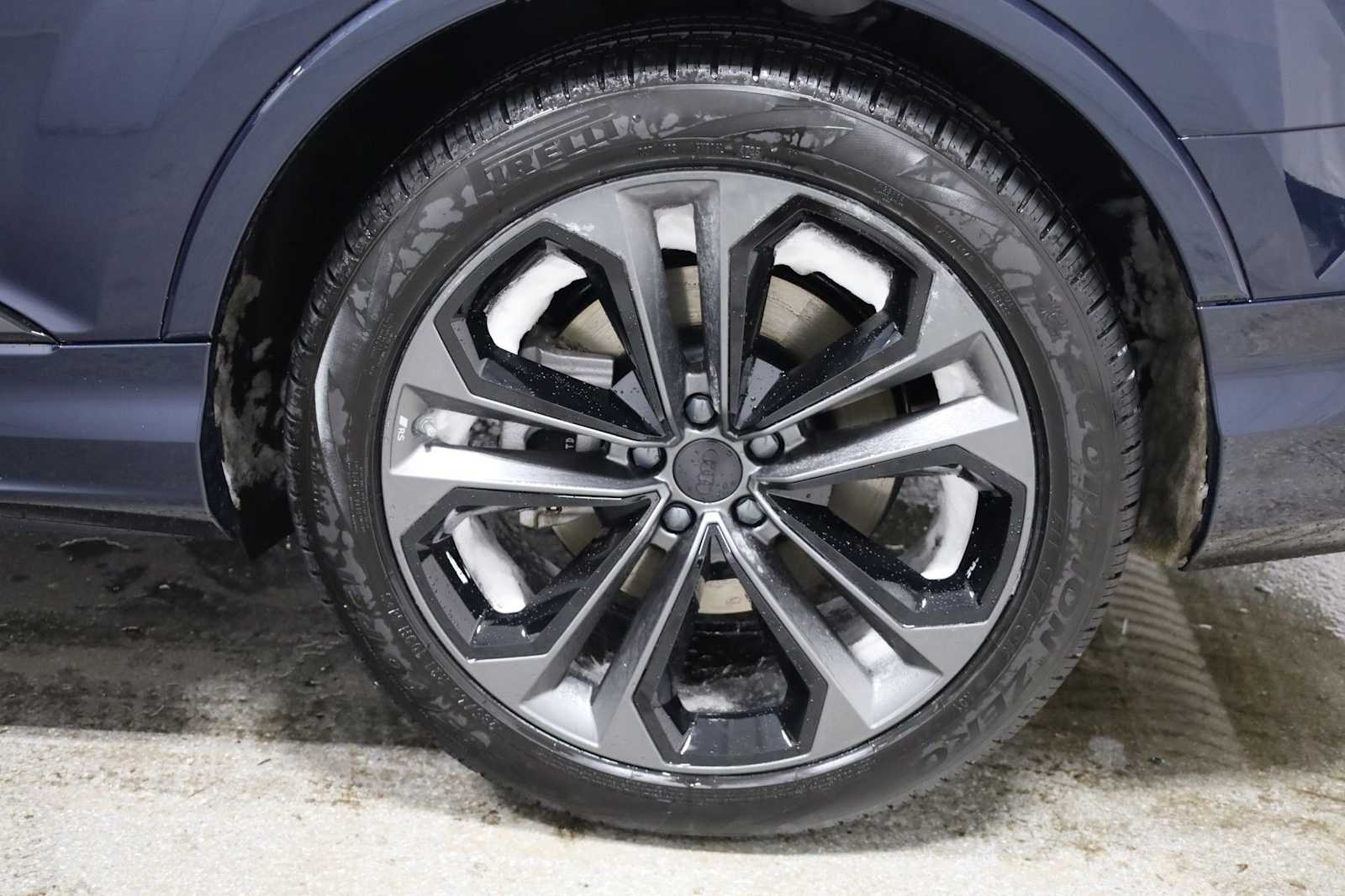 Thumbnail: 2026 Audi Q7 - 36