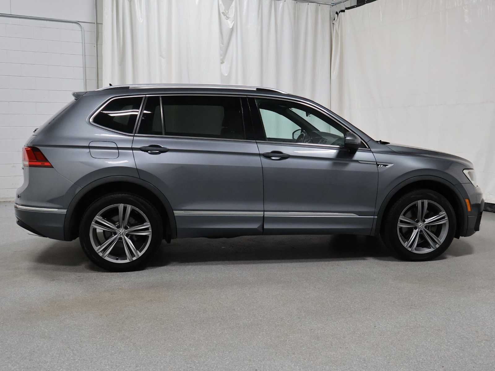 Thumbnail: 2019 Volkswagen Tiguan - 10