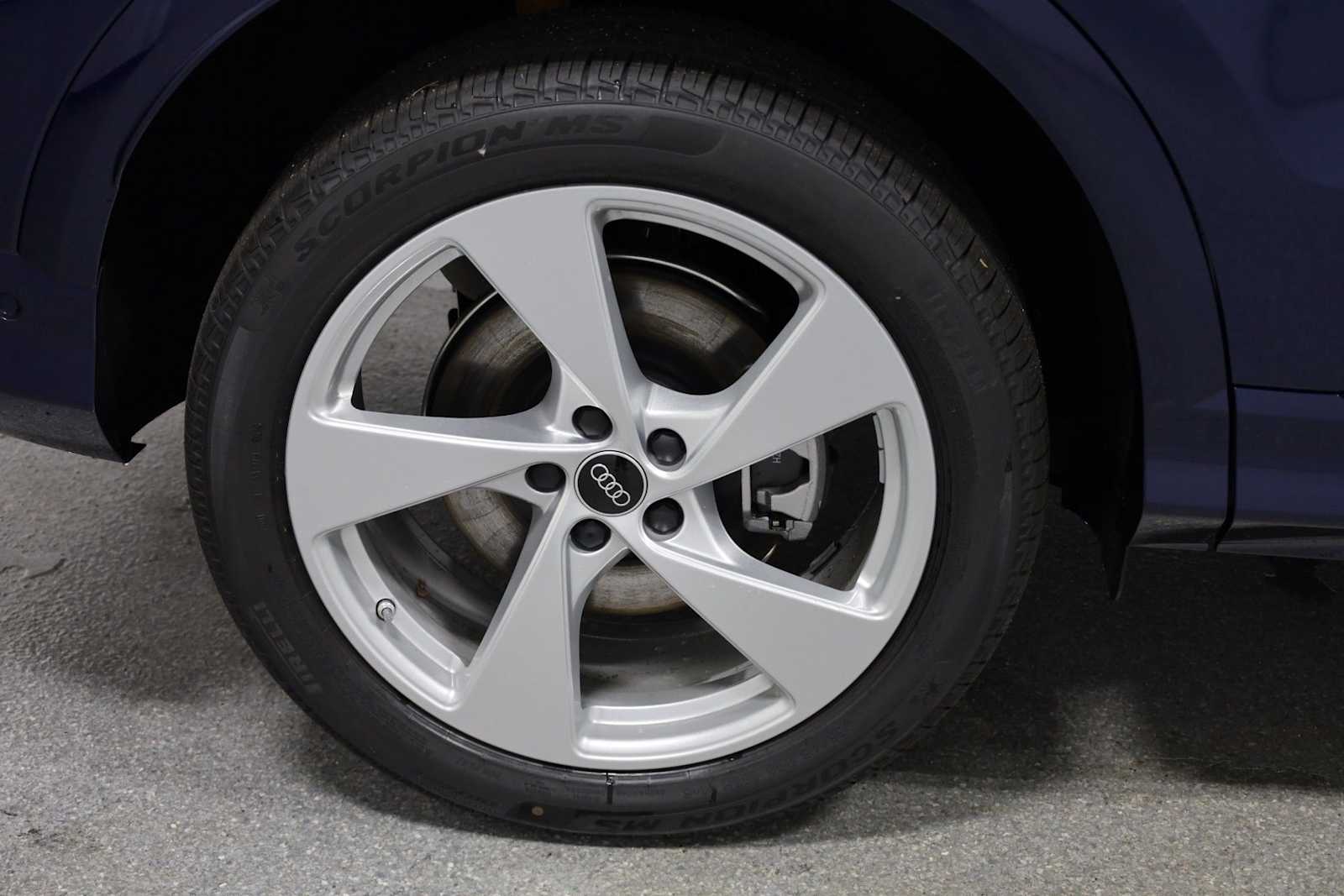 Thumbnail: 2025 Audi Q5 - 36