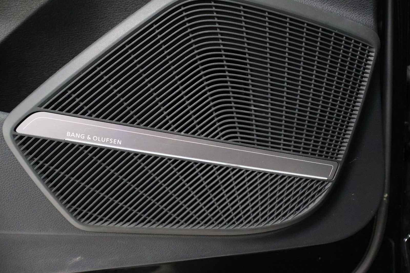 Thumbnail: 2023 Audi Q5 - 17