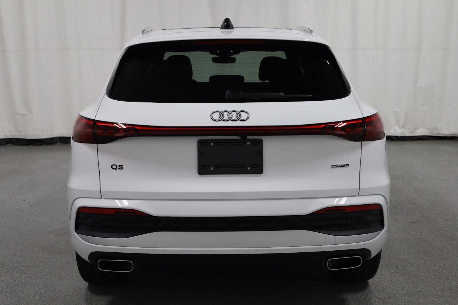 Thumbnail: 2025 Audi Q5 - 7