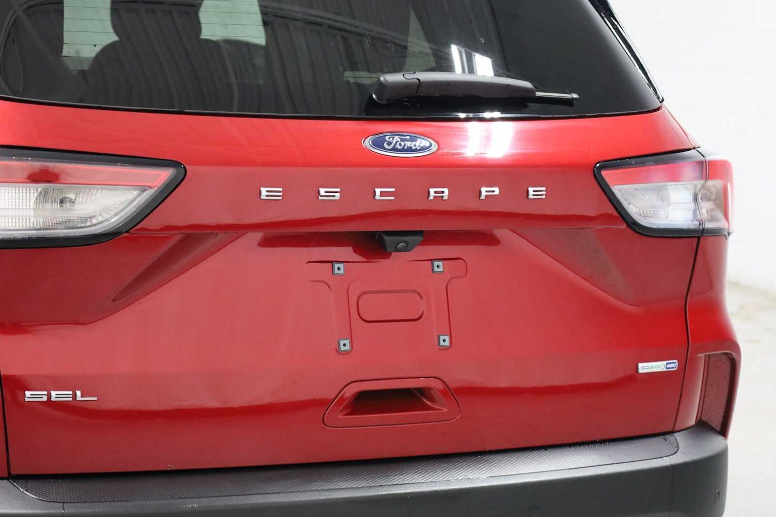 Thumbnail: 2020 Ford Escape - 8