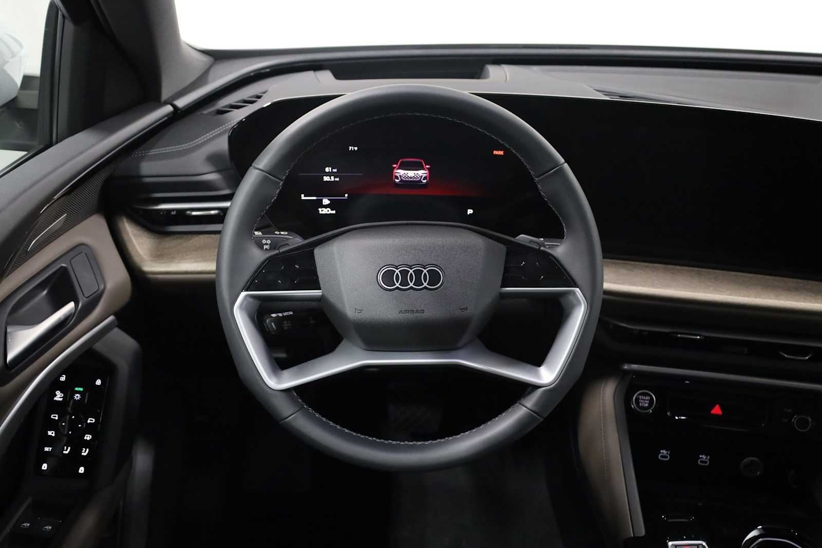 Thumbnail: 2025 Audi Q5 - 22