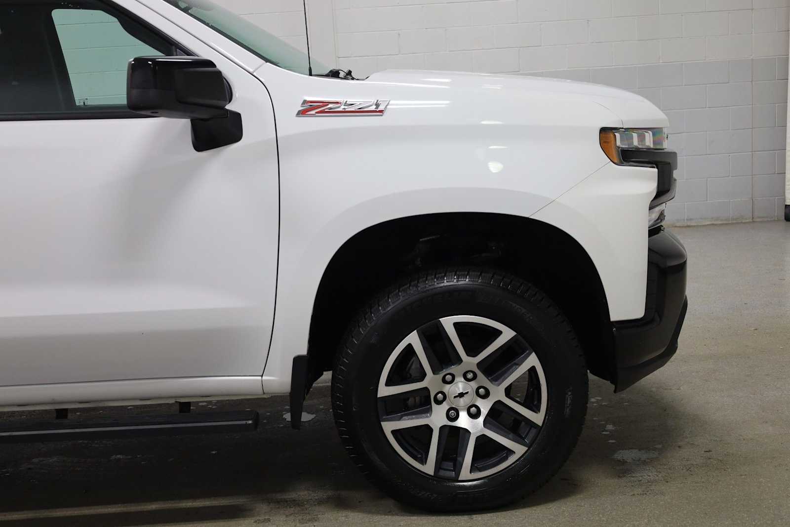 Thumbnail: 2019 Chevrolet Silverado 1500 - 11