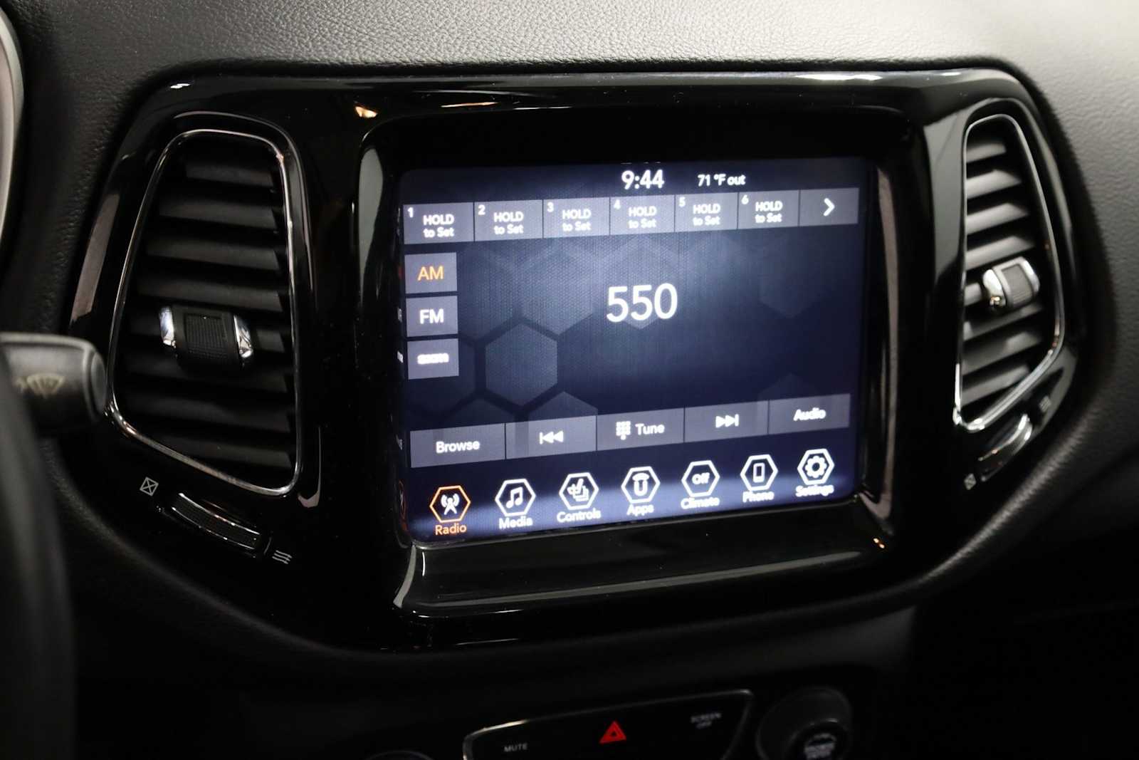 Thumbnail: 2019 Jeep Compass - 30