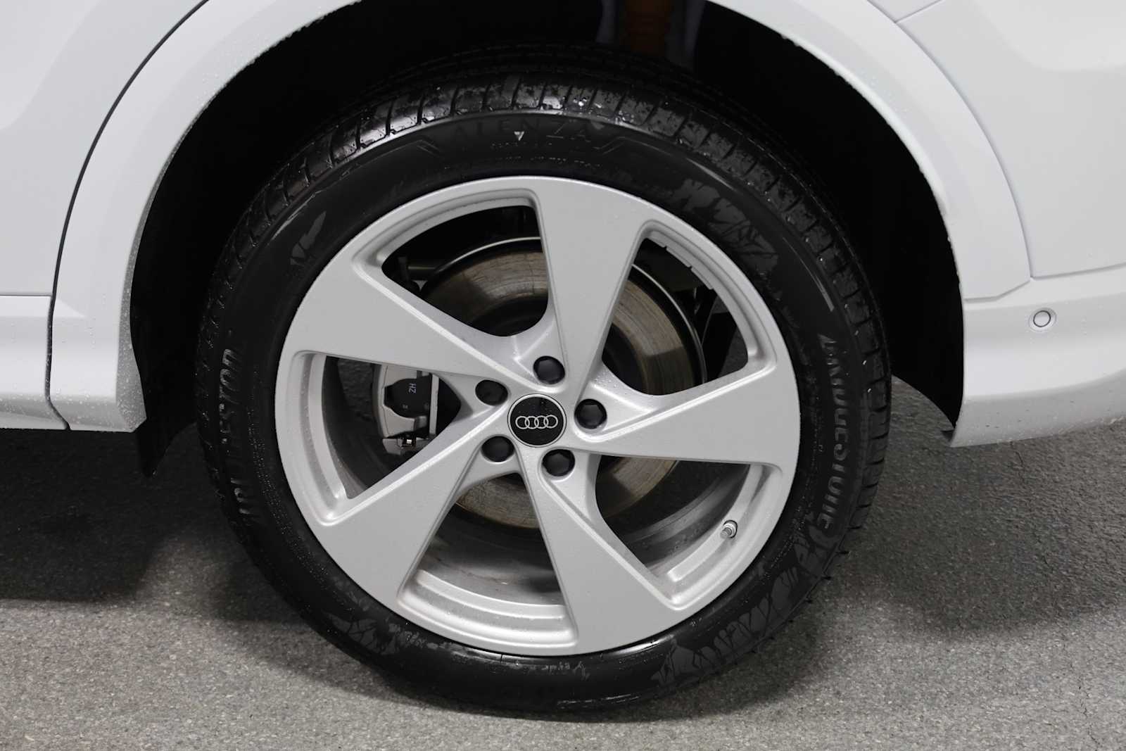 Thumbnail: 2025 Audi Q5 - 37