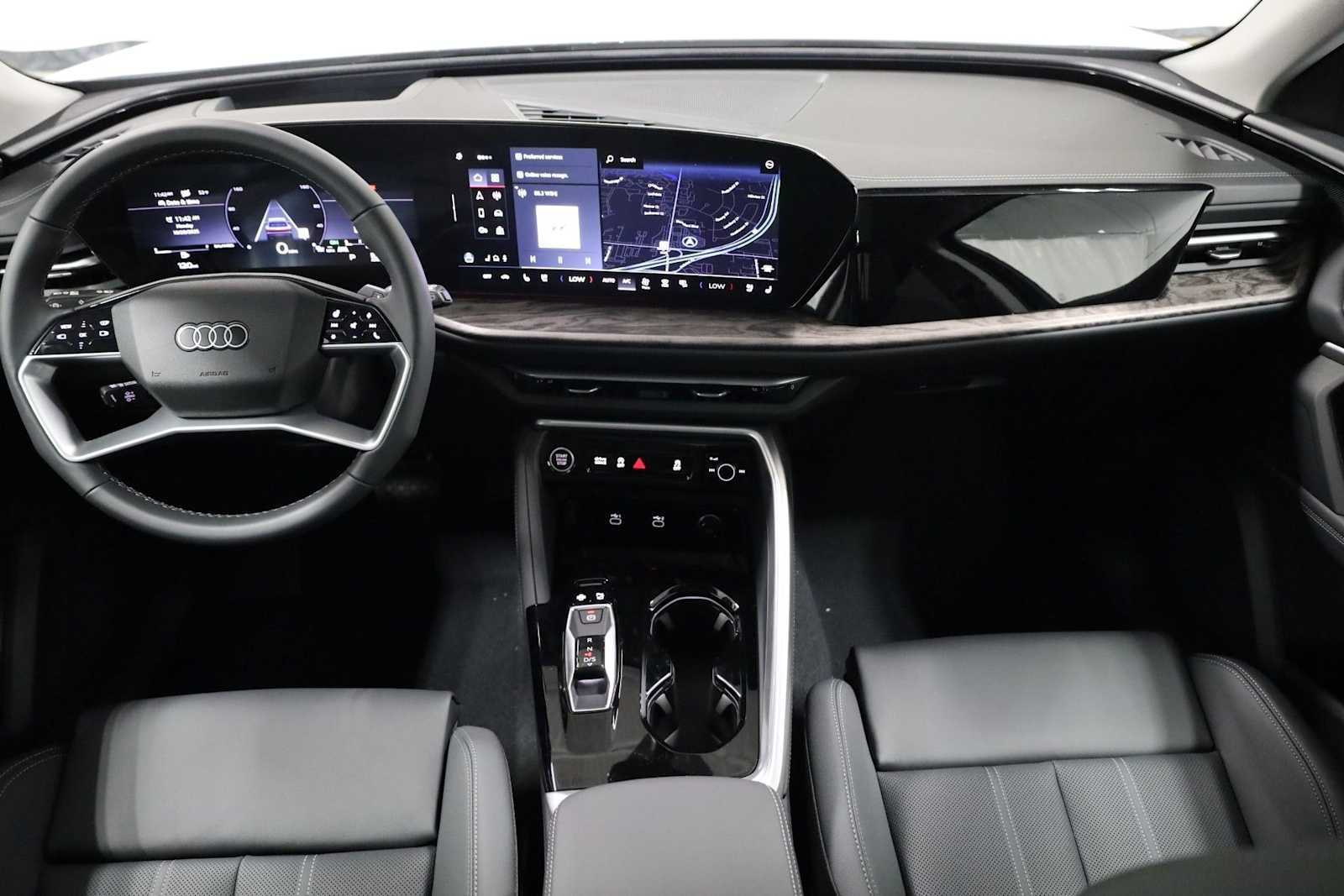 Thumbnail: 2025 Audi Q5 - 24