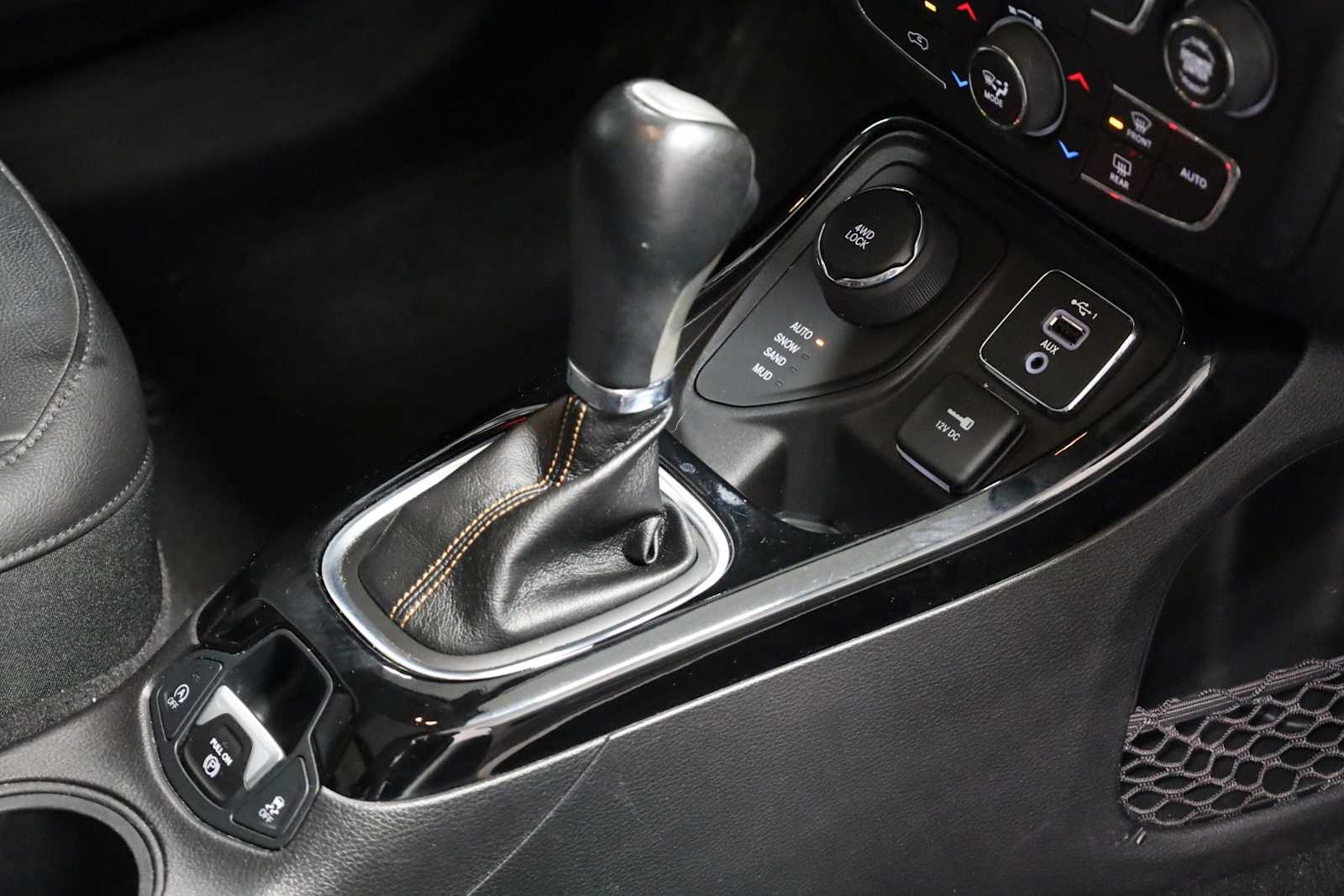 Thumbnail: 2019 Jeep Compass - 20