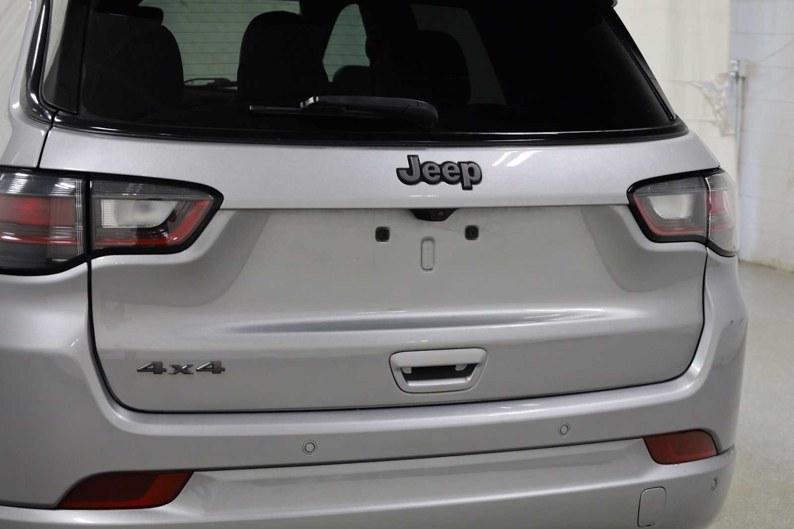 Thumbnail: 2023 Jeep Compass - 8