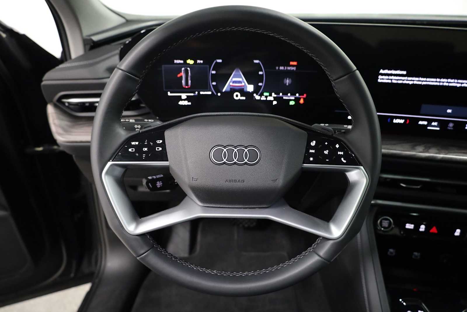 Thumbnail: 2025 Audi Q5 - 23