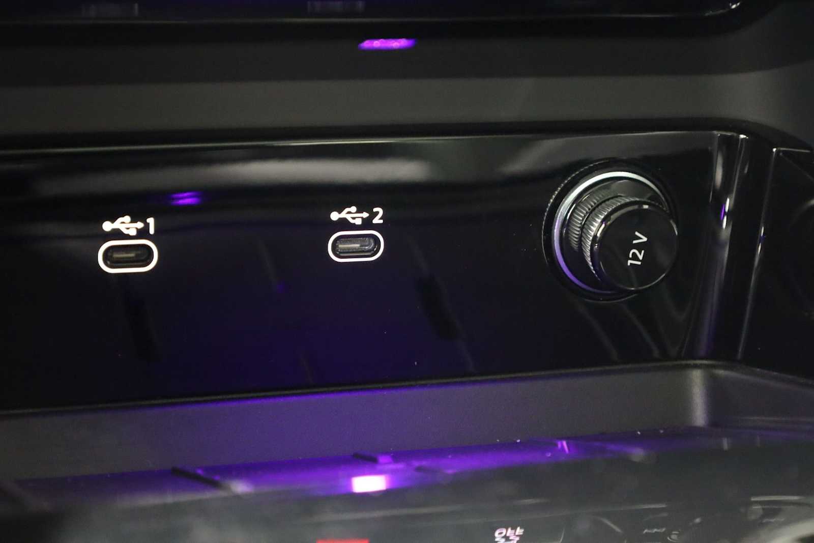 Thumbnail: 2025 Audi SQ5 - 32