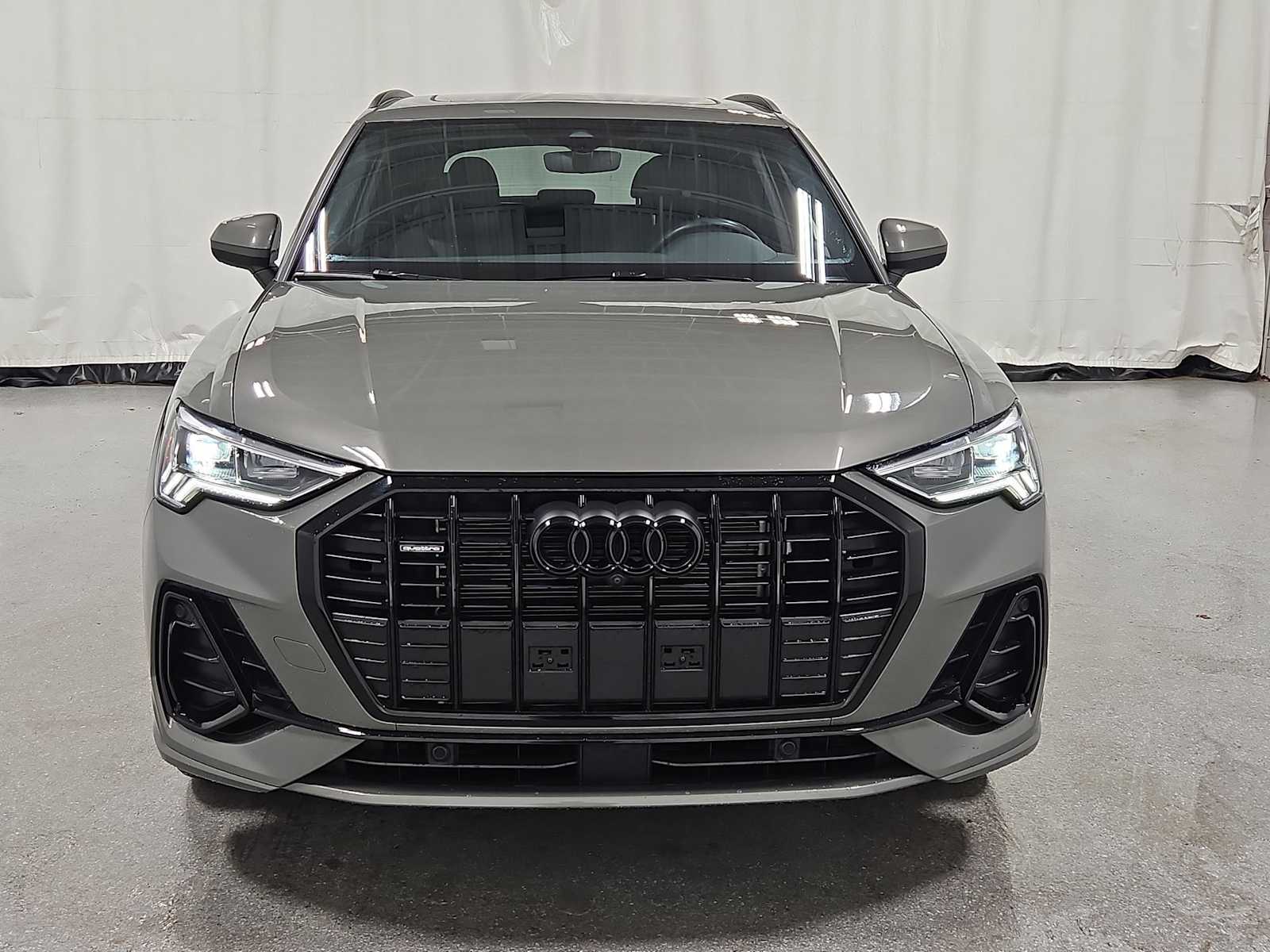 Thumbnail: 2023 Audi Q3 - 14