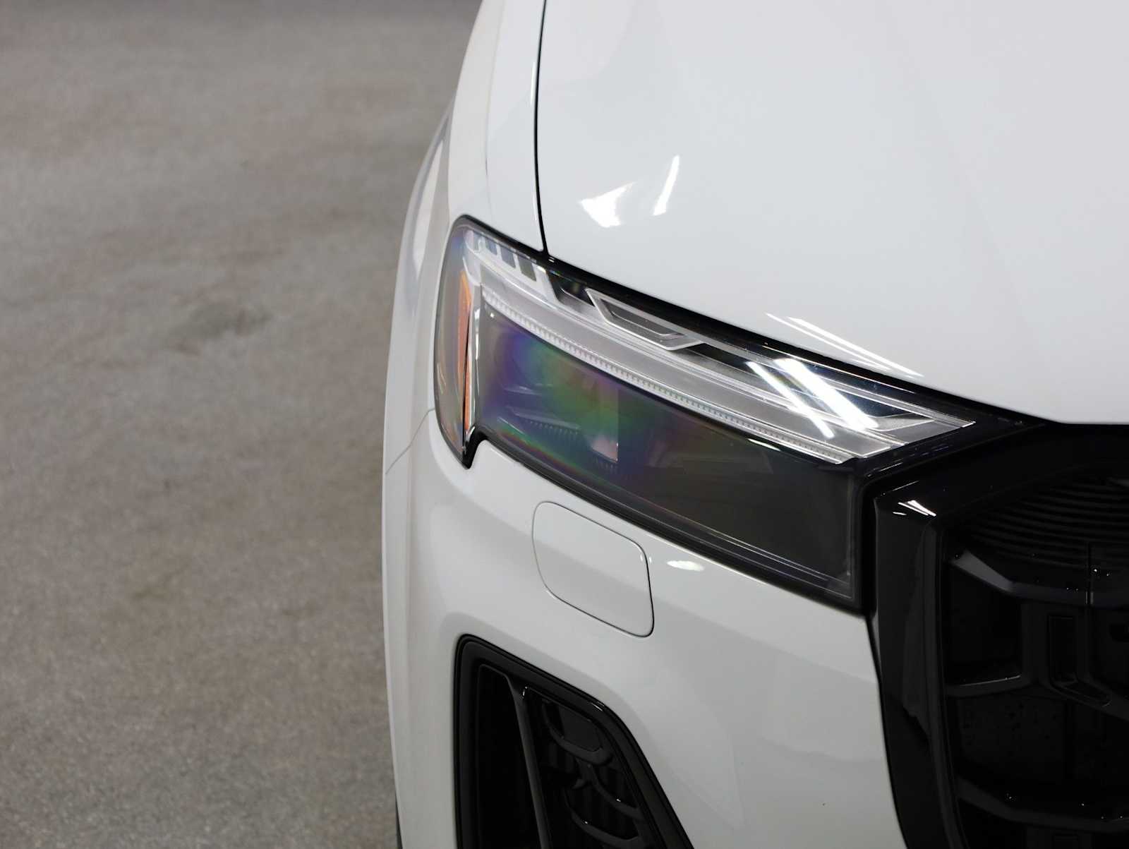 Thumbnail: 2026 Audi Q7 - 15