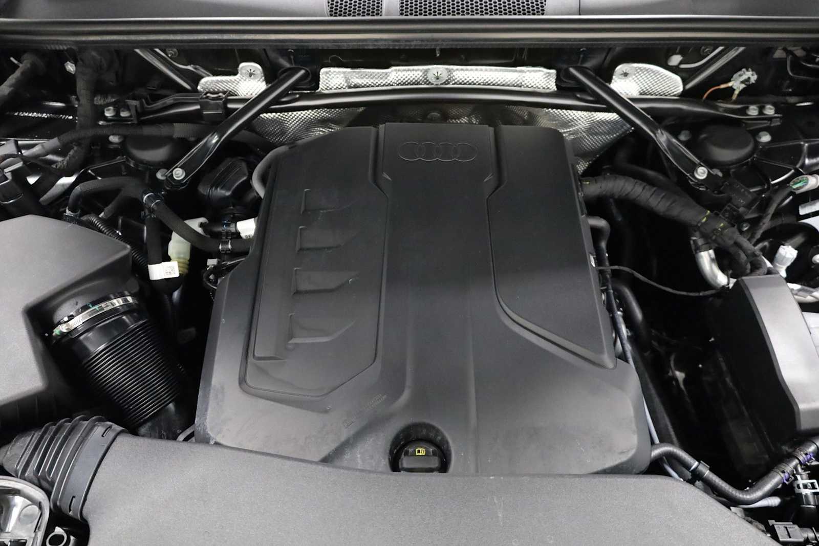 Thumbnail: 2025 Audi Q5 - 39