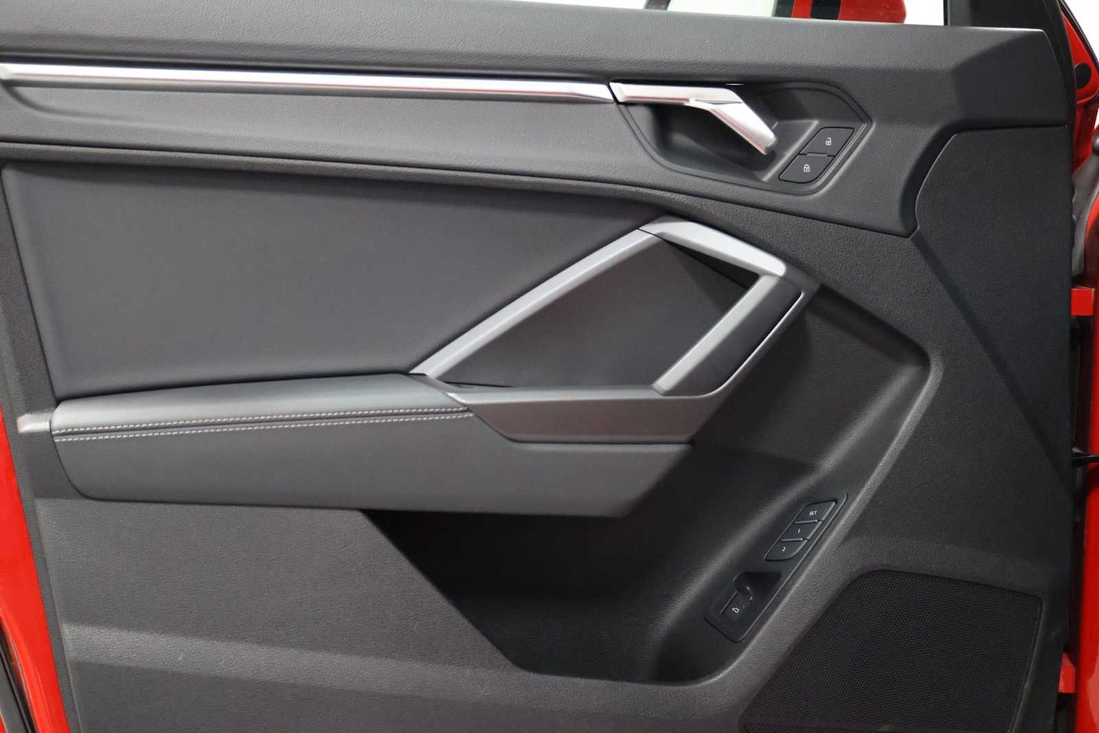 Thumbnail: 2023 Audi Q3 - 14